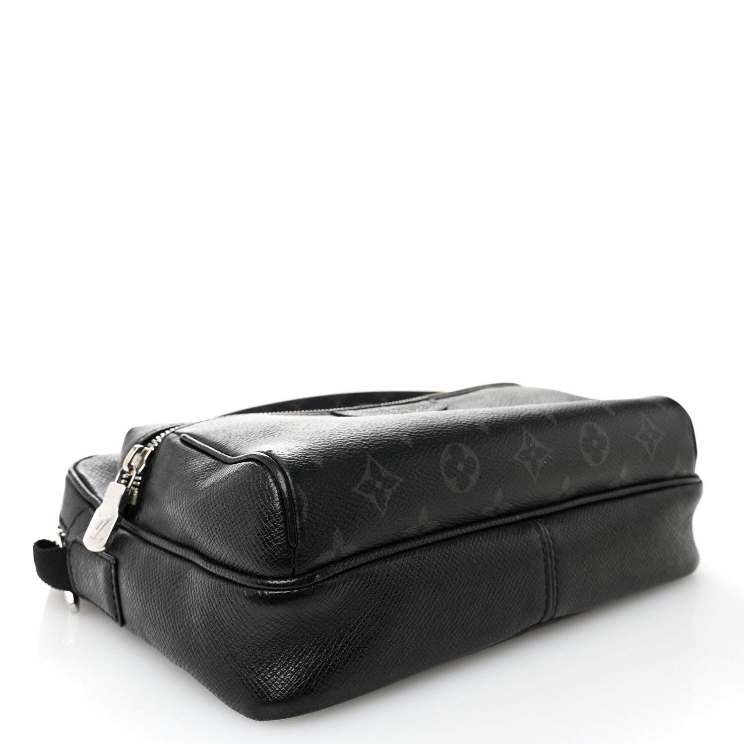 Taiga Monogram Eclipse Outdoor Messenger Black