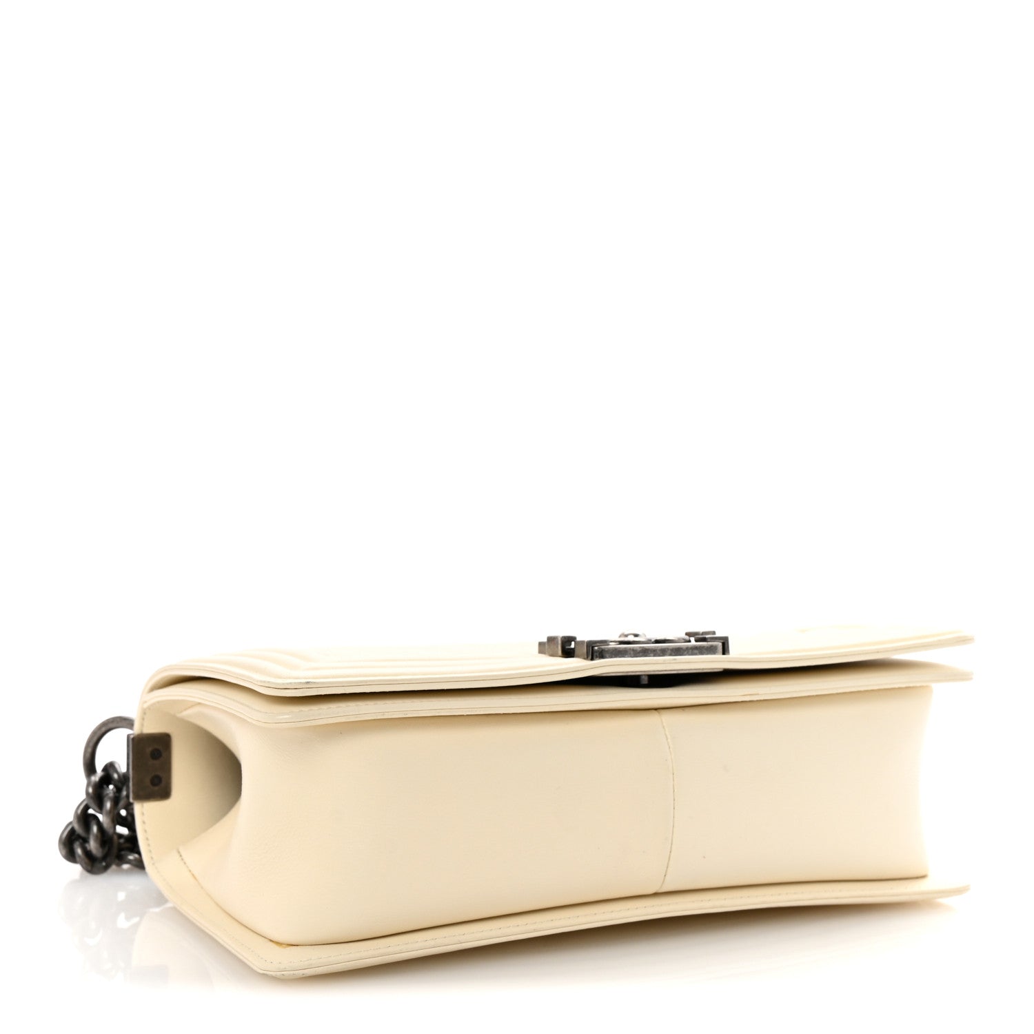 Lambskin Chevron Quilted Medium Boy Flap Ivory