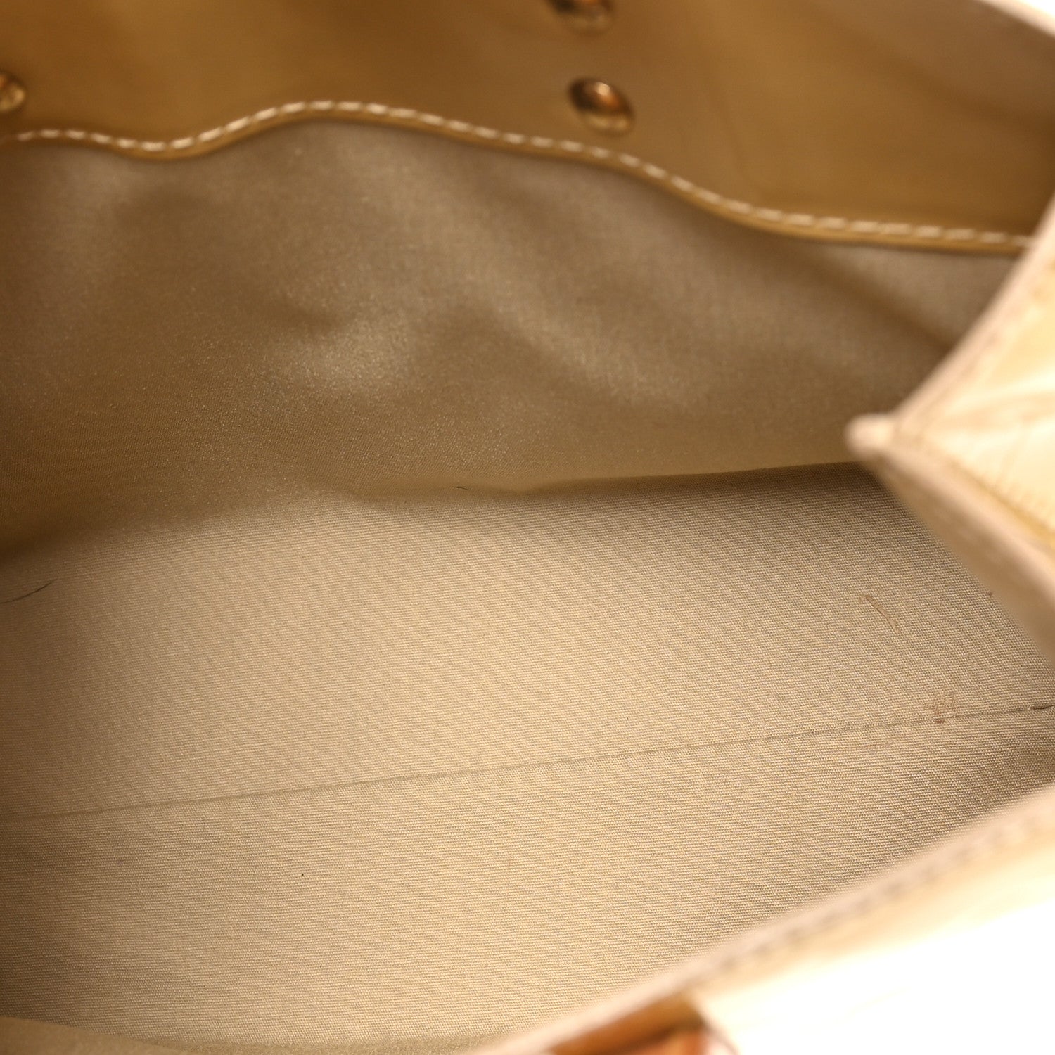 Vernis Reade PM Beige