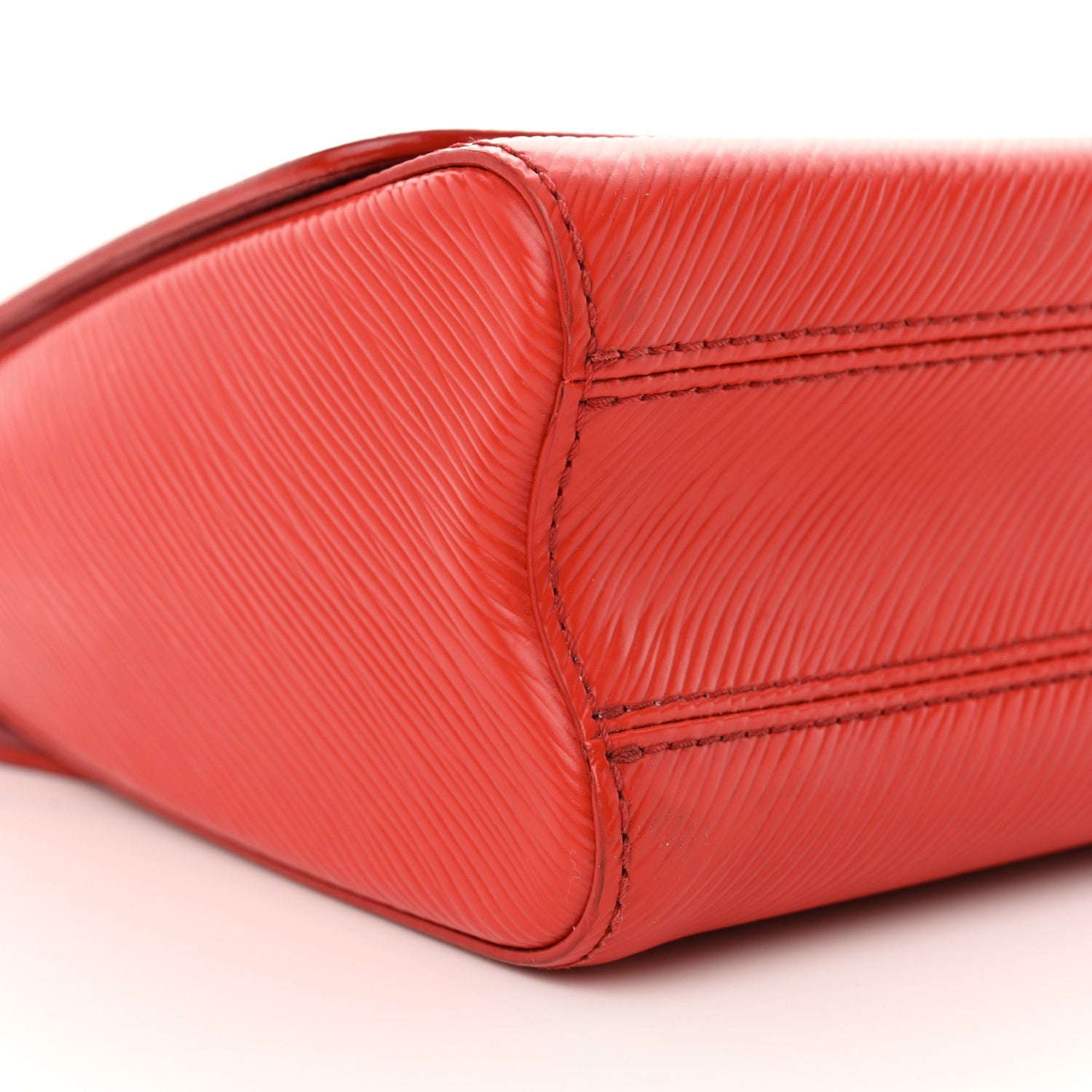 Epi Twist Shoulder Bag MM Coquelicot